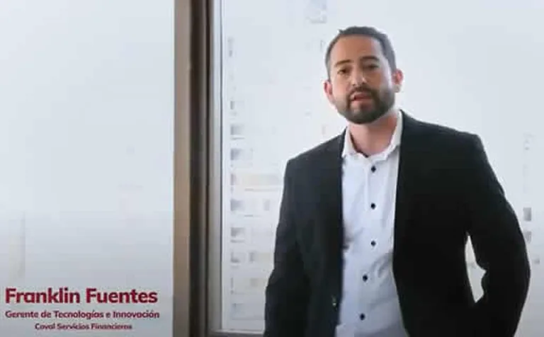 Franklin Fuentes, Gerente de Tecnologías e Innovación de Coval Servicios Financieros, durante su testimonio en video