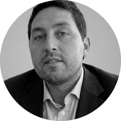 Retrato de Cristian Campos, Gerente Comercial de TIPartner